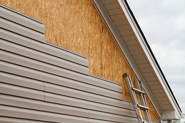 Professional Fiber Cement Siding technician working in Barkhamsted, CT